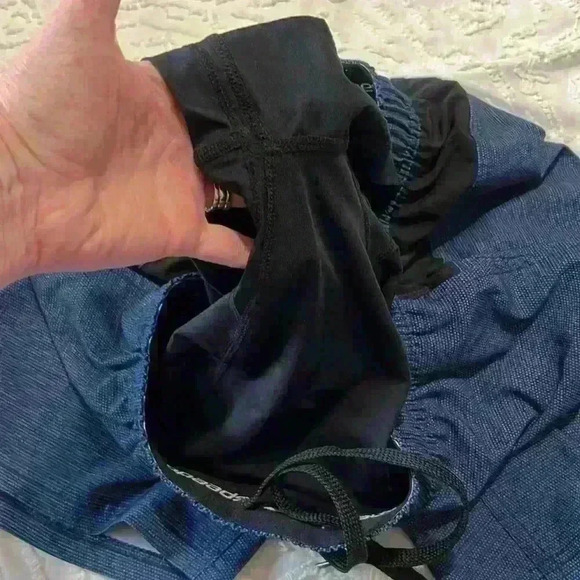 Speedo Blue and Black Swim Shorts. Men's Size Small - Picture 9 of 12